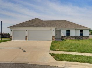 975 S Montpelier Ct, Republic, MO 65738
