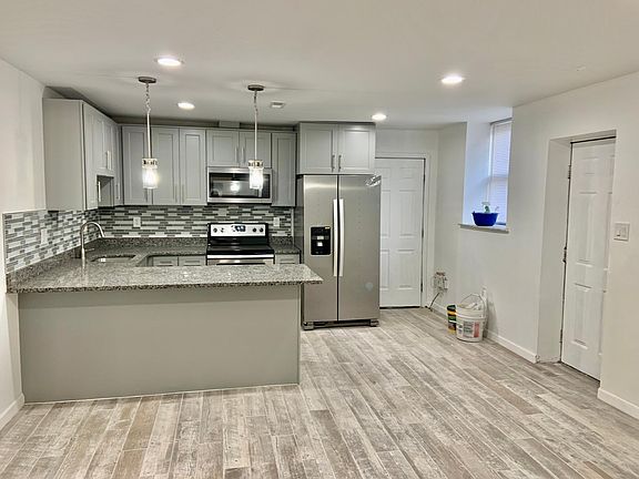 3rd image of 2025 S 11th St Unit 1