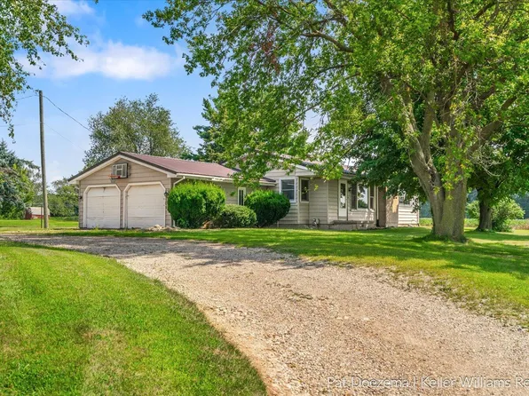 13637 S State Rd, Lake Odessa, MI 48849