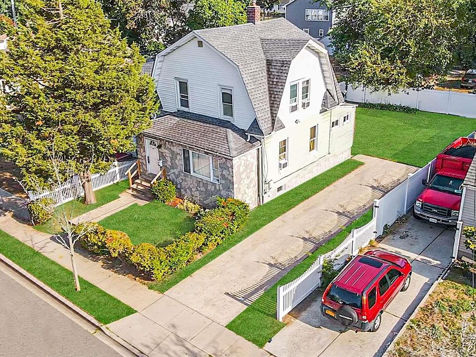 1st image of 24 Lillian Avenue