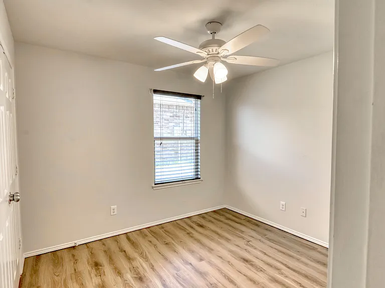 433 Magma Dr — Photo 19