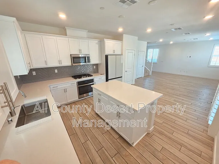 73533 Granita Dr — Photo 7