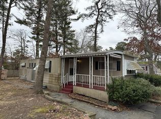 175 Pineview Ter, West Wareham, MA 02576