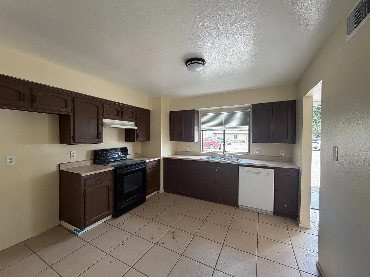 6350 Summerfield Drive — Photo 2