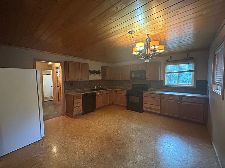 15295 Highway 12 W — Photo 12