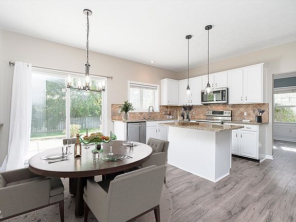 5th image of 14854 Rosebud Dr