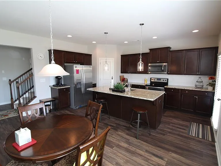 5926 Watersdown Way — Photo 7