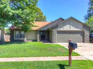 4420 W Queens St, Broken Arrow, OK 74012