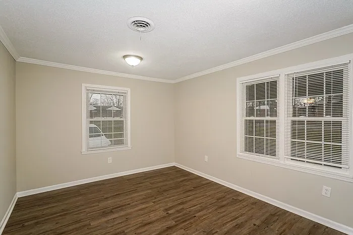 223 Rebecca Ln — Photo 5