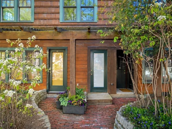 411 Norfolk St Unit 2A, Somerville, MA 02143