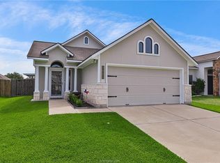 2023 Turning Leaf Dr, Bryan, TX 77807