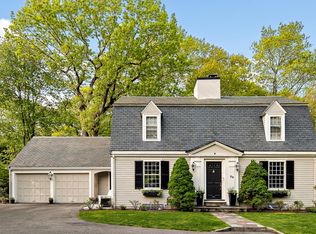 55 Arnold Rd, Wellesley, MA 02481
