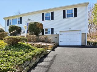 56 Cambridge Dr, Greenwich, CT 06831