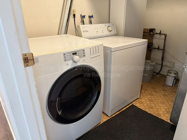 625 Columbia Blvd W #B — Photo 14