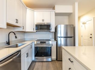 1143 Rose Hill Dr #303, Charlottesville, VA