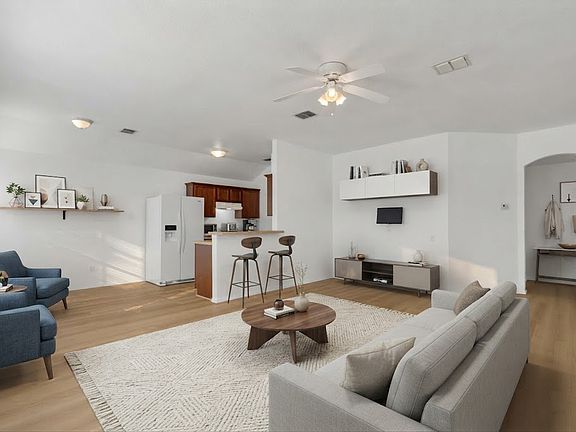 4th image of 2721 Carten St