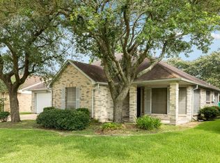 2819 S Peach Hollow Cir, Pearland, TX 77584