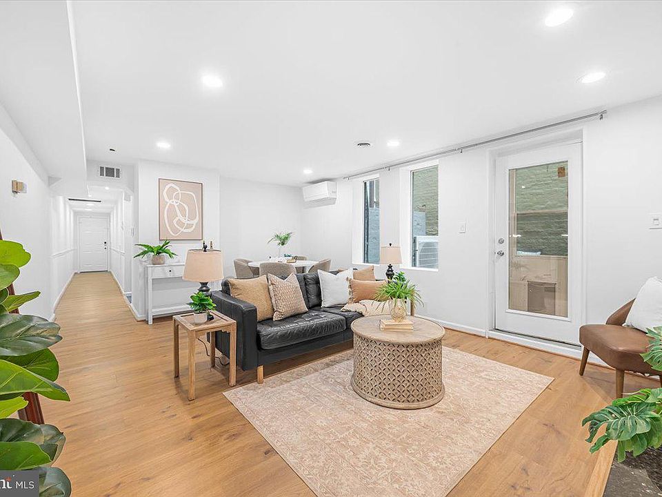 1st image of 1338 Vermont Ave NW APT 2