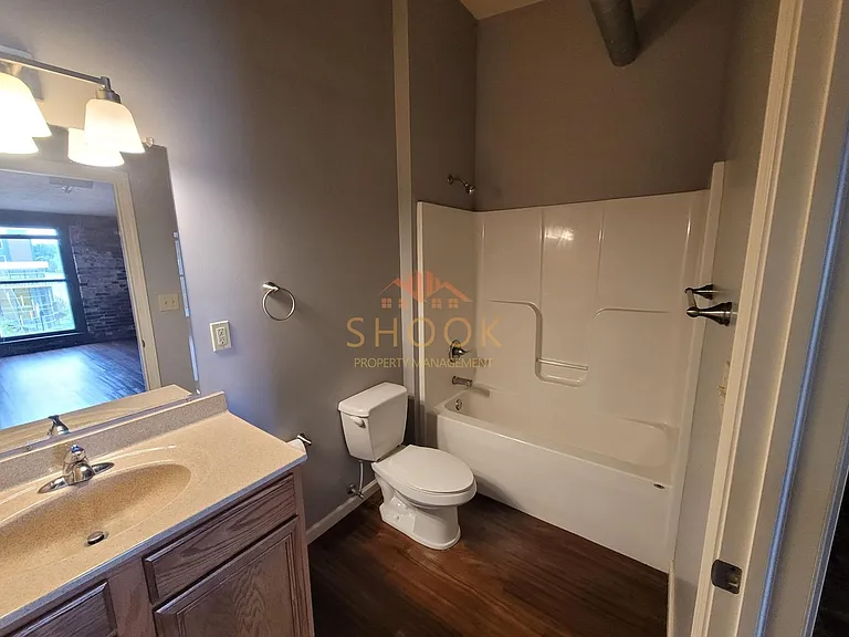 102 N 3rd Street — Photo 10