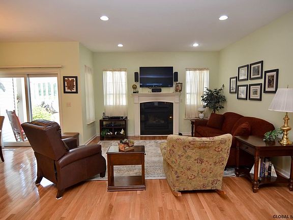 5th image of 1A Wakefield Ct #A