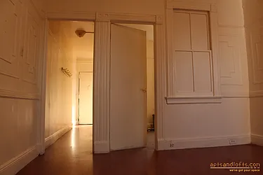 Rented by aptsandlofts.com