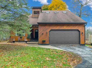 3419 Riverside Dr, Port Huron, MI 48060