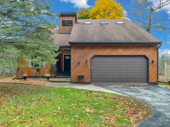 3419 Riverside Dr, Port Huron, MI 48060