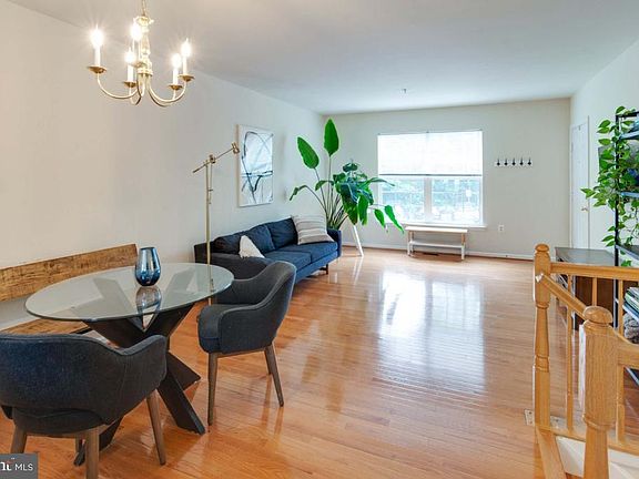 Open and light filled living/dining area