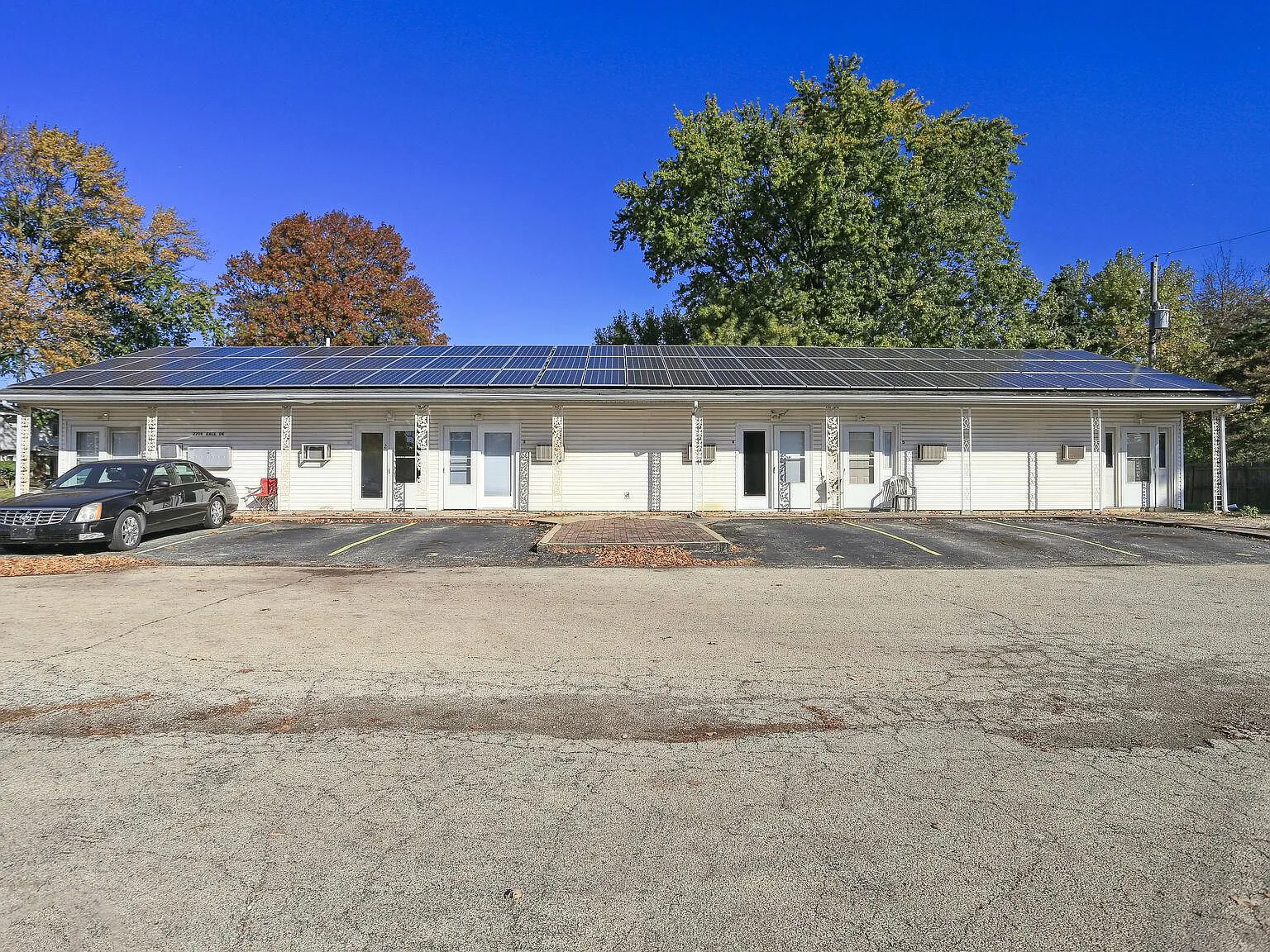 1 bed, 800 sqft, $1,150 — Photo 3