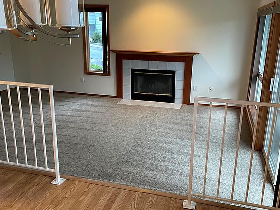 4th image of 16619 44th Ave W #101
