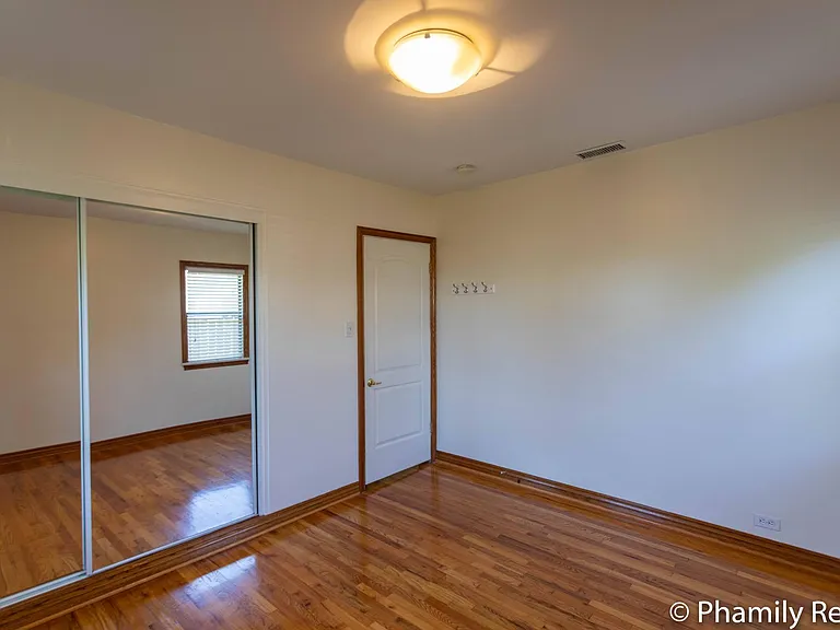 3238 Hempstead Ave — Photo 20