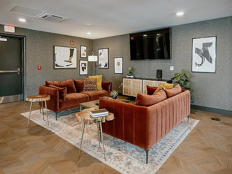Industry Cincinnati Amenities