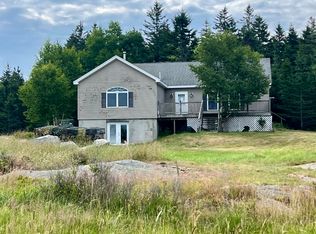 212 Stanley Point Rd, Swans Island, ME 04685