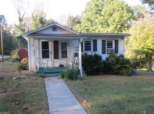 207 Salmon St, Elkin, NC 28621