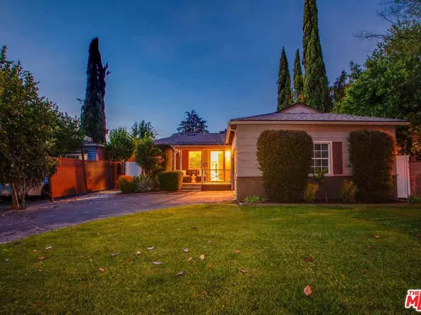 15031 Hartland St, Van Nuys, CA 91405