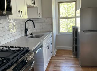 318 Locust Ave APT 3, Ardmore, PA 19003