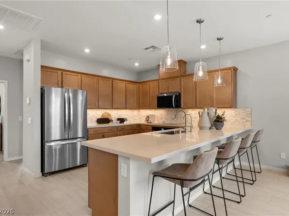 5639 Amethyst Valley St, Las Vegas, NV 89118