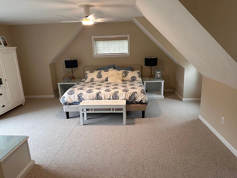 129 Standish Rd — Photo 6