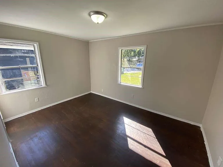 3029 Nita St — Photo 4