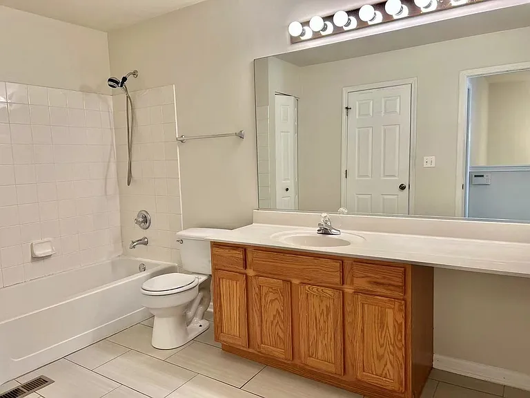 2841 White Thorn Cir — Photo 6