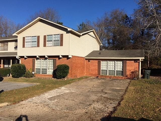 1st image of 5508 Woodland Trce