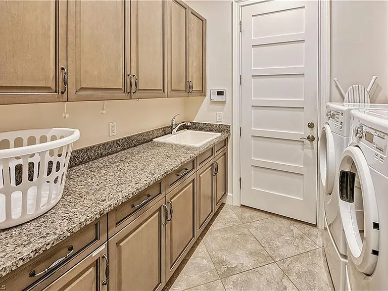 5069 Tortola Ct — Photo 20