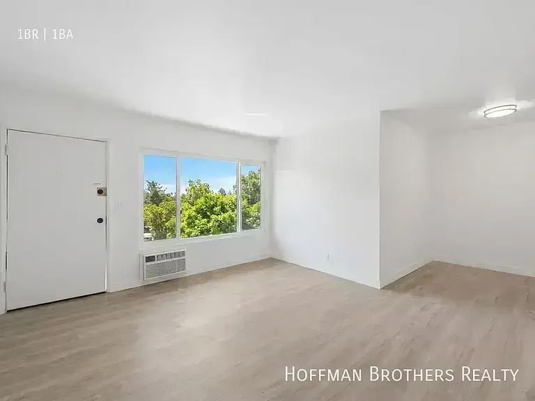 6828 Fulton Ave #5 — Photo 5