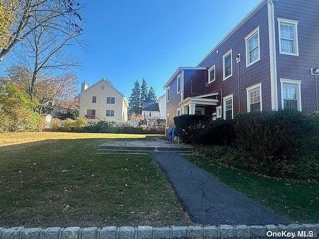 68 Nassau Rd #2 — Photo 15