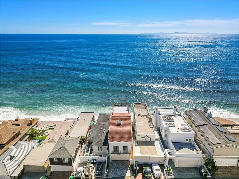 1045 Gaviota Dr #B — Photo 34