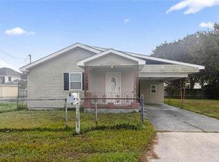 2037 Licciardi Ln, Violet, LA 70092