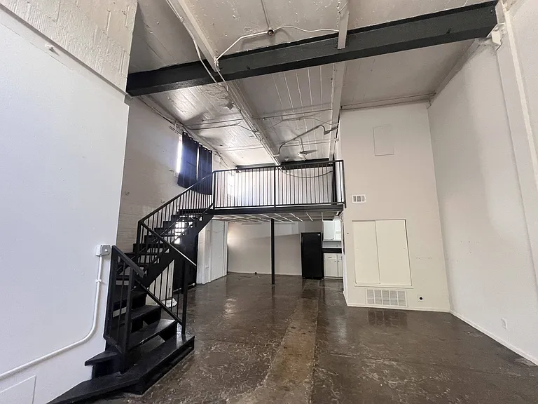 Harwood Lofts — Photo 13