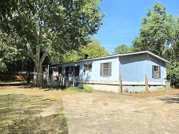 2nd image of 1670 Lake Jodeco Rd