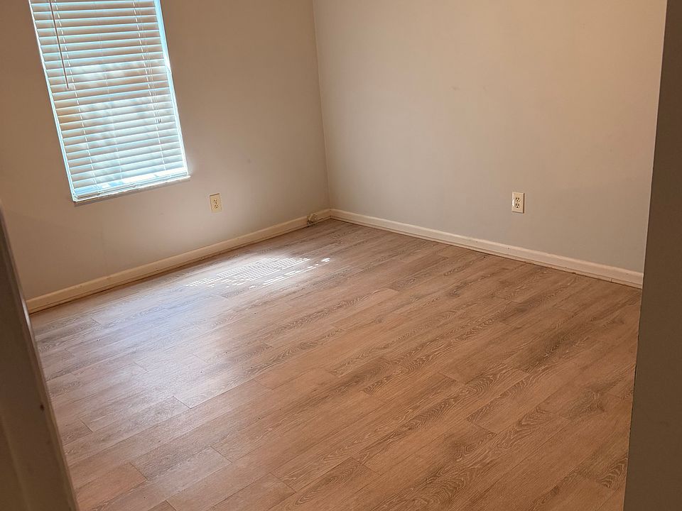 1st image of 2671 Lake Myrtle Dr