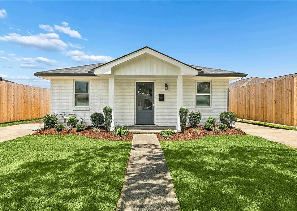 1st image of 433 Greenmount Dr
